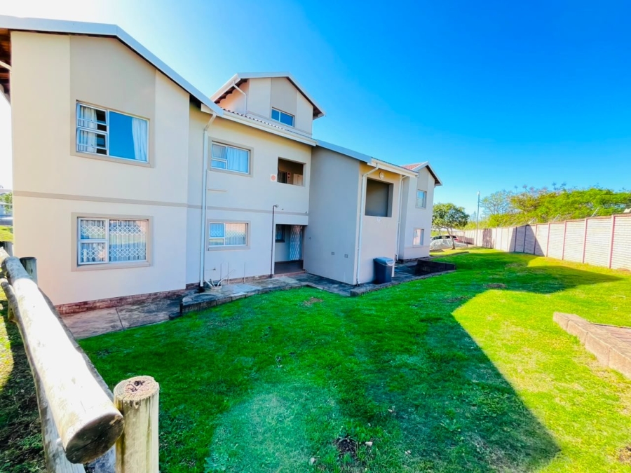 2 Bedroom Property for Sale in Beacon Bay North Eastern Cape
